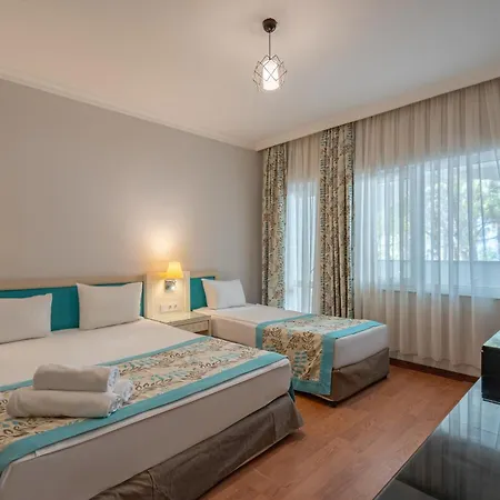 Nusso Club Hotel 4*